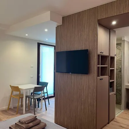 Mini - Verona&lake Appartement *